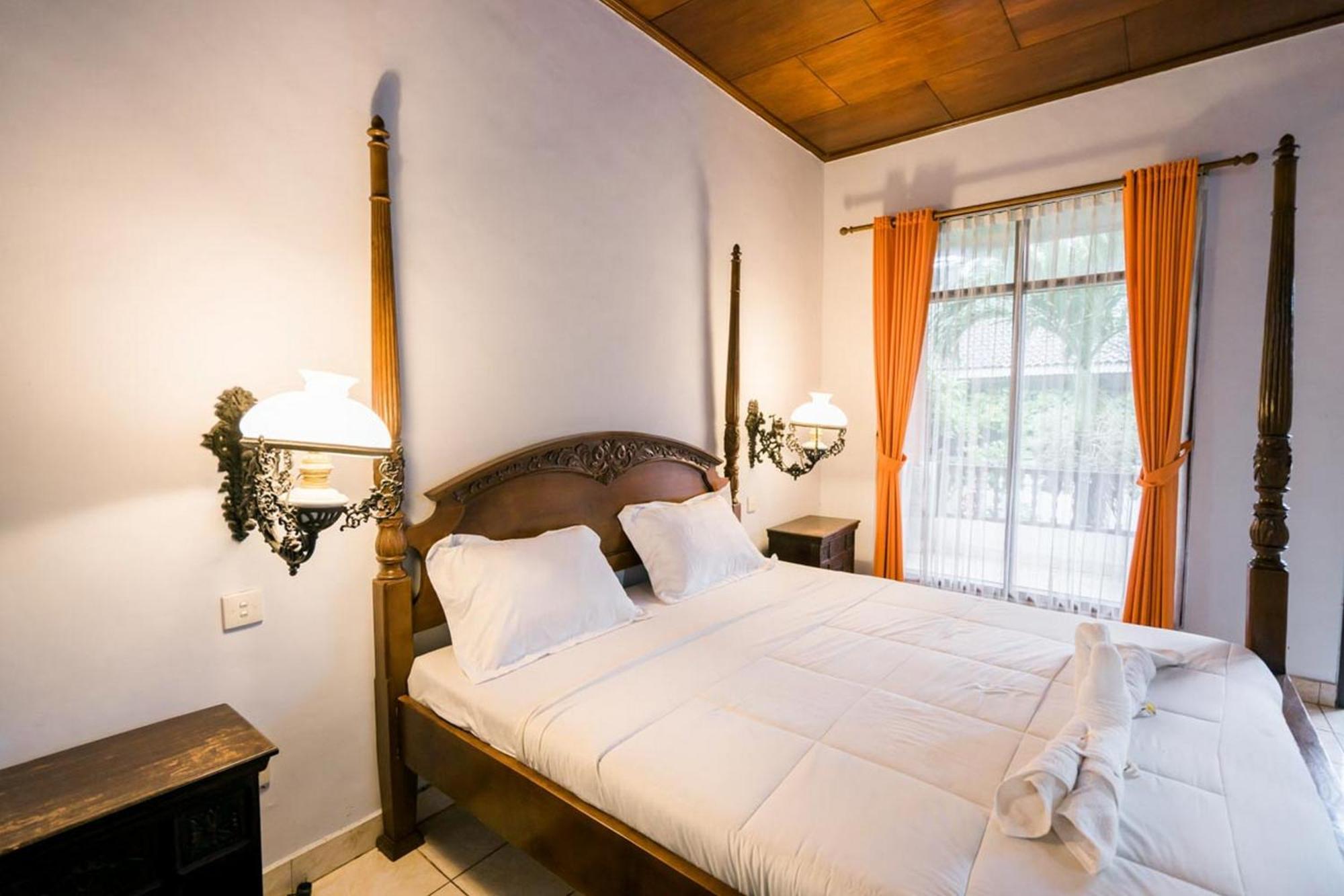 Urbanview Hotel Ananda Beach Sanur Ngoại thất bức ảnh