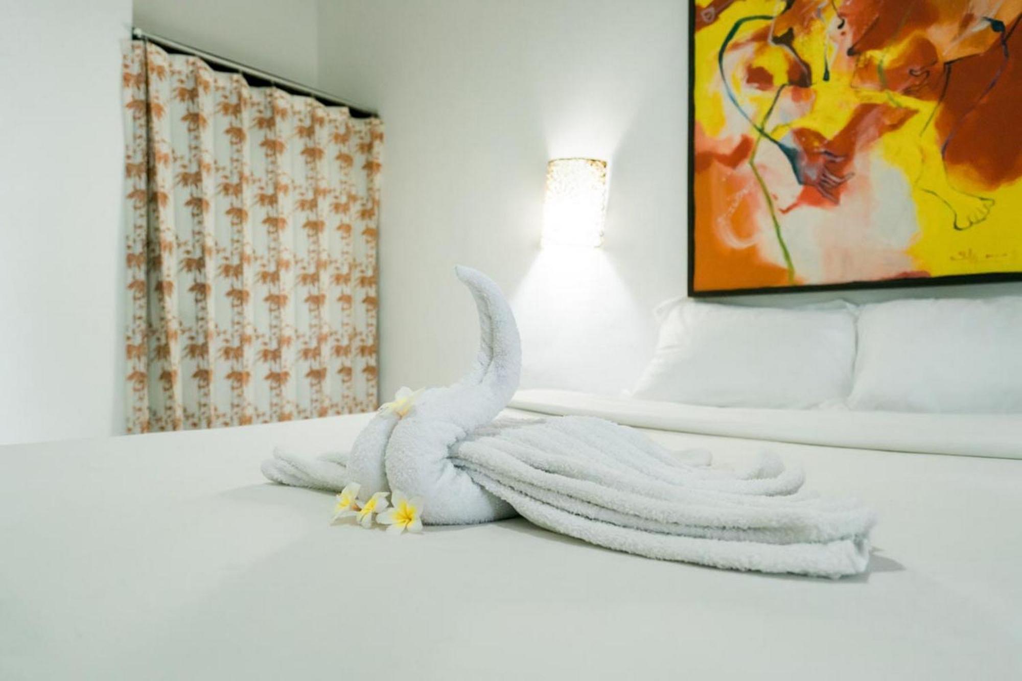 Urbanview Hotel Ananda Beach Sanur Ngoại thất bức ảnh