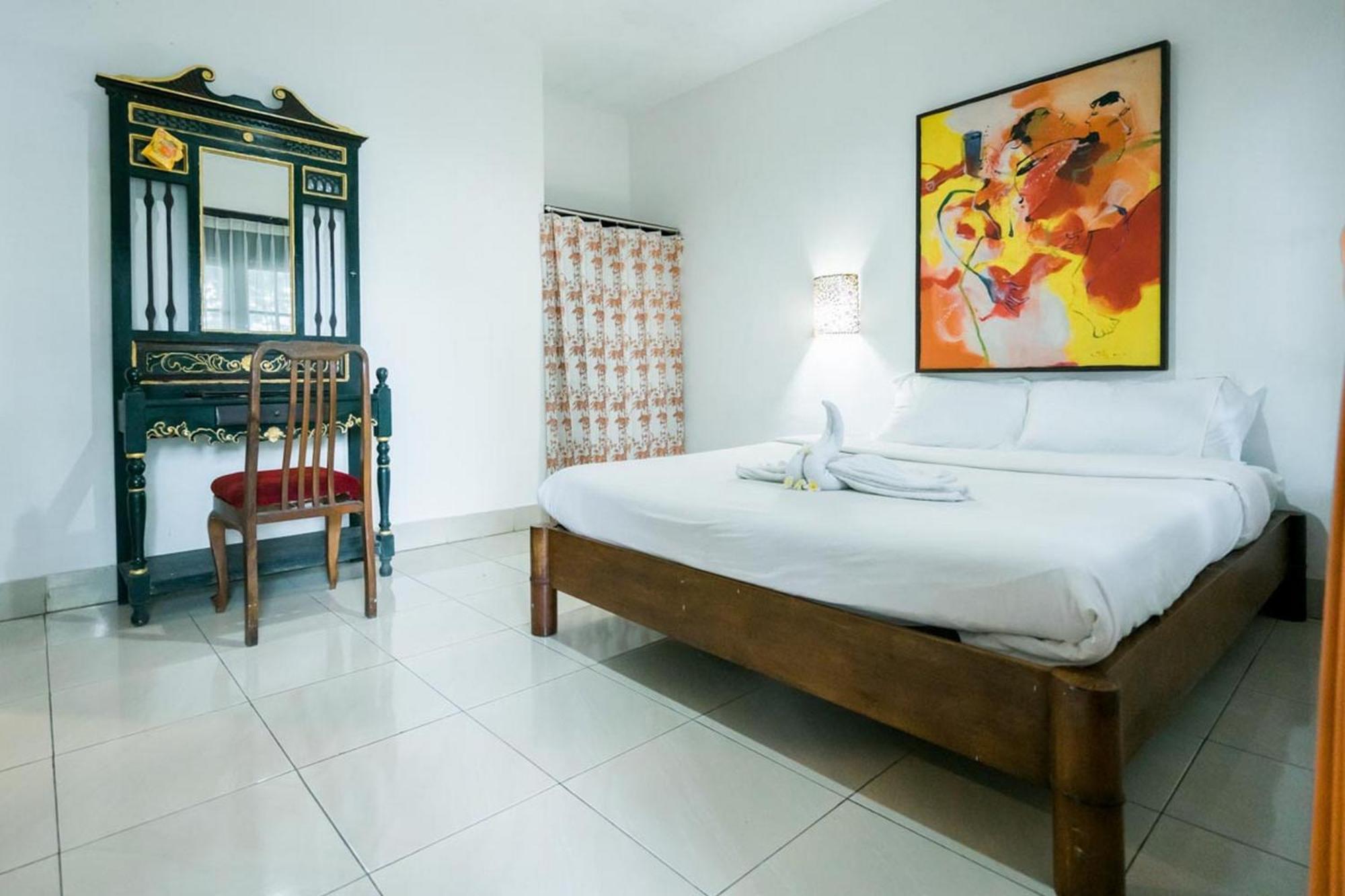 Urbanview Hotel Ananda Beach Sanur Ngoại thất bức ảnh
