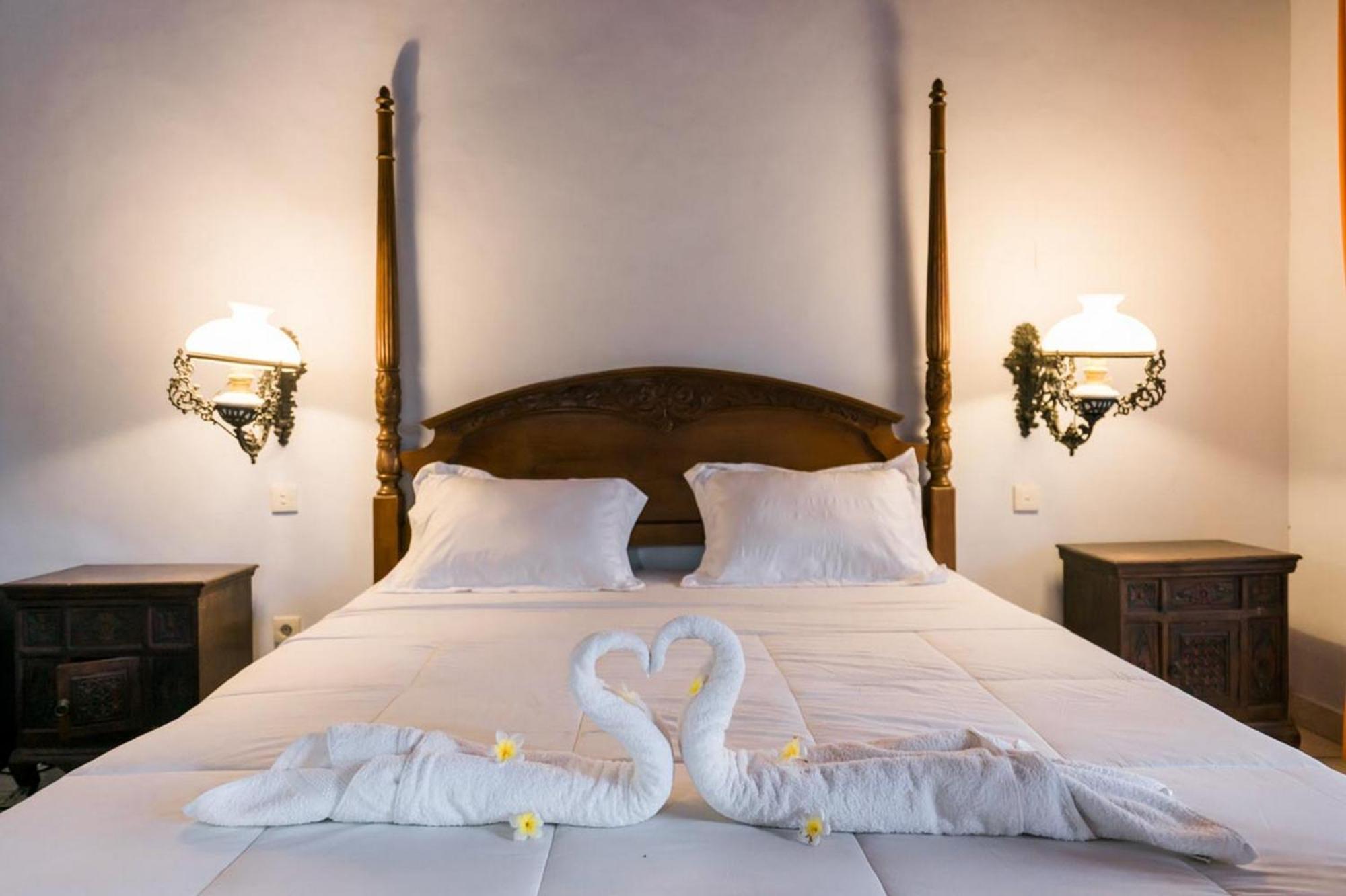 Urbanview Hotel Ananda Beach Sanur Ngoại thất bức ảnh