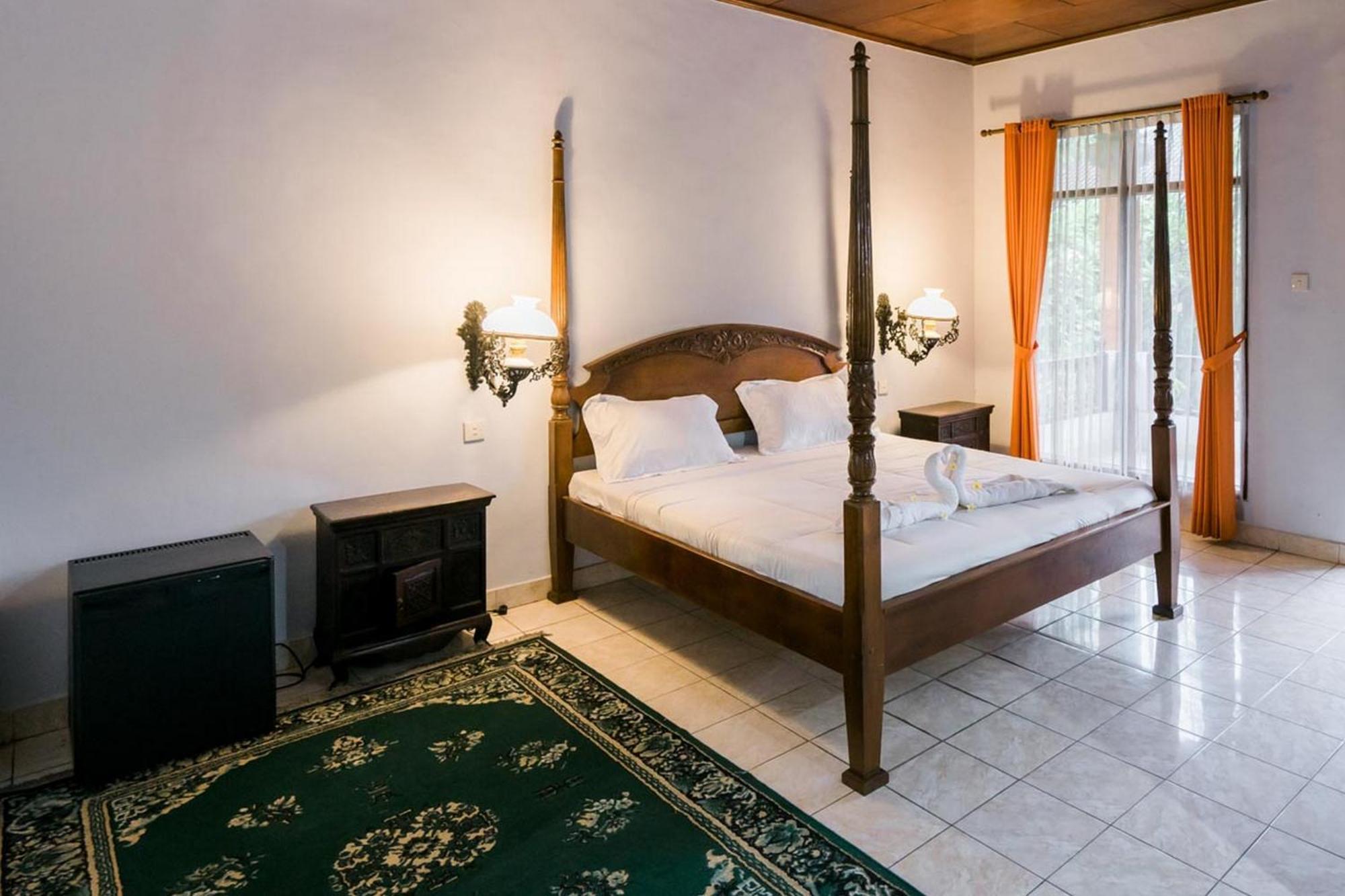 Urbanview Hotel Ananda Beach Sanur Ngoại thất bức ảnh