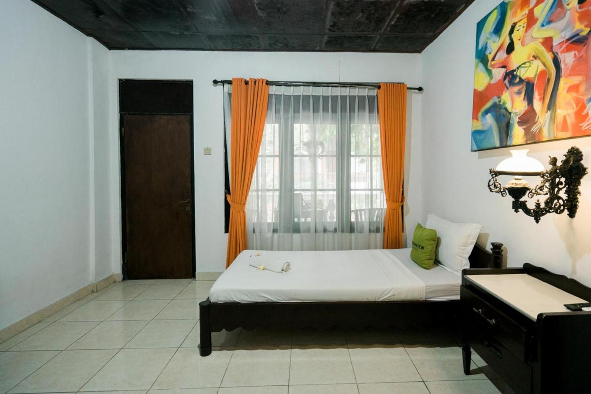 Urbanview Hotel Ananda Beach Sanur Ngoại thất bức ảnh
