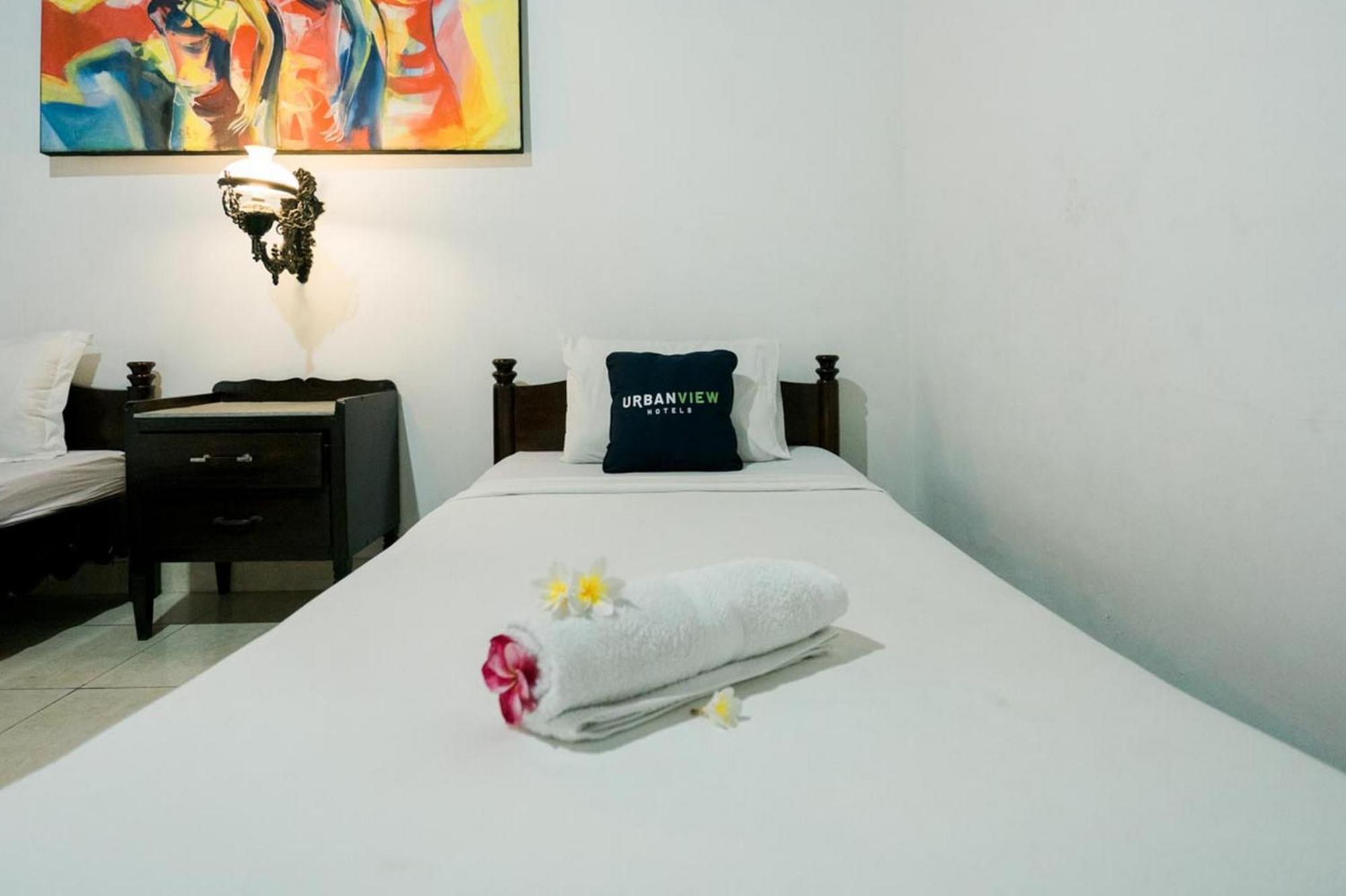 Urbanview Hotel Ananda Beach Sanur Ngoại thất bức ảnh