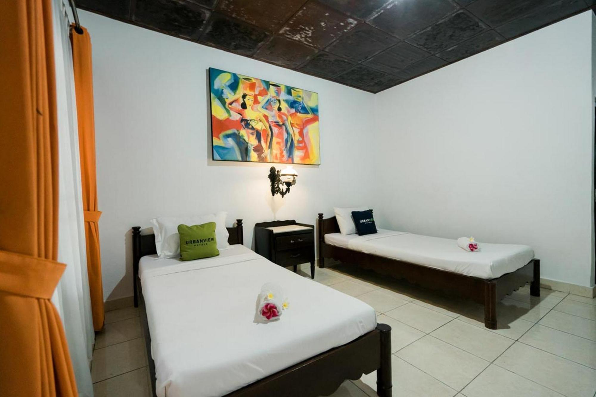 Urbanview Hotel Ananda Beach Sanur Ngoại thất bức ảnh