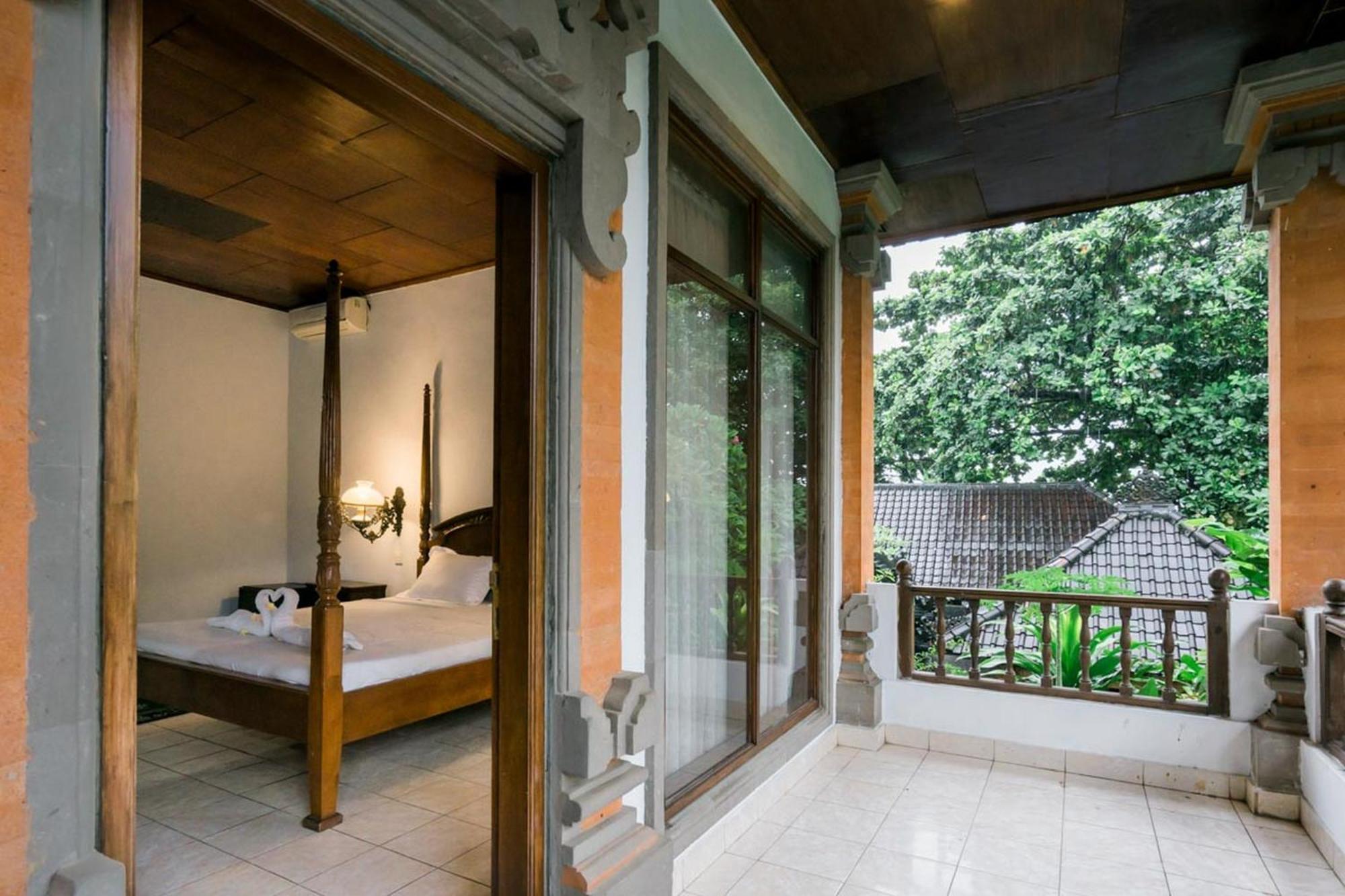 Urbanview Hotel Ananda Beach Sanur Ngoại thất bức ảnh